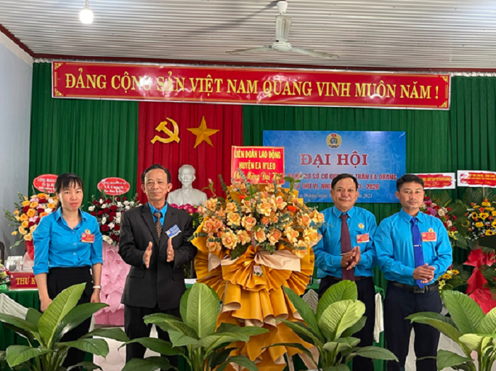 Dai hoi diem cong doan thi tran 2